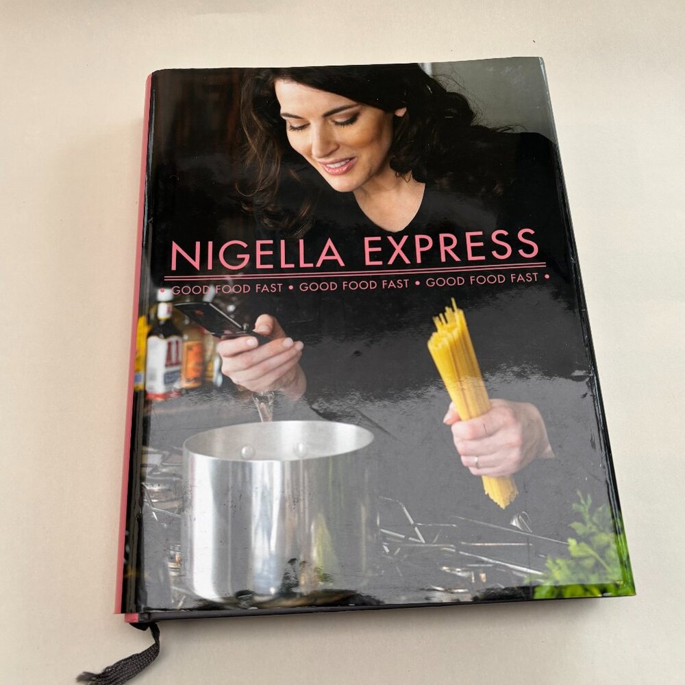 Nigella Express- A Nigella Lawson Cookbook- Hardcover